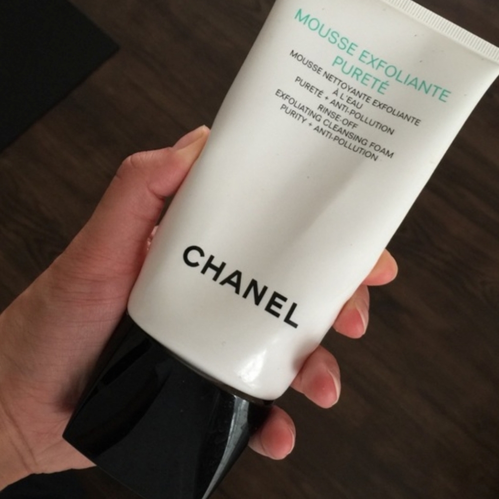 Chanel purete Face Scrub Wash